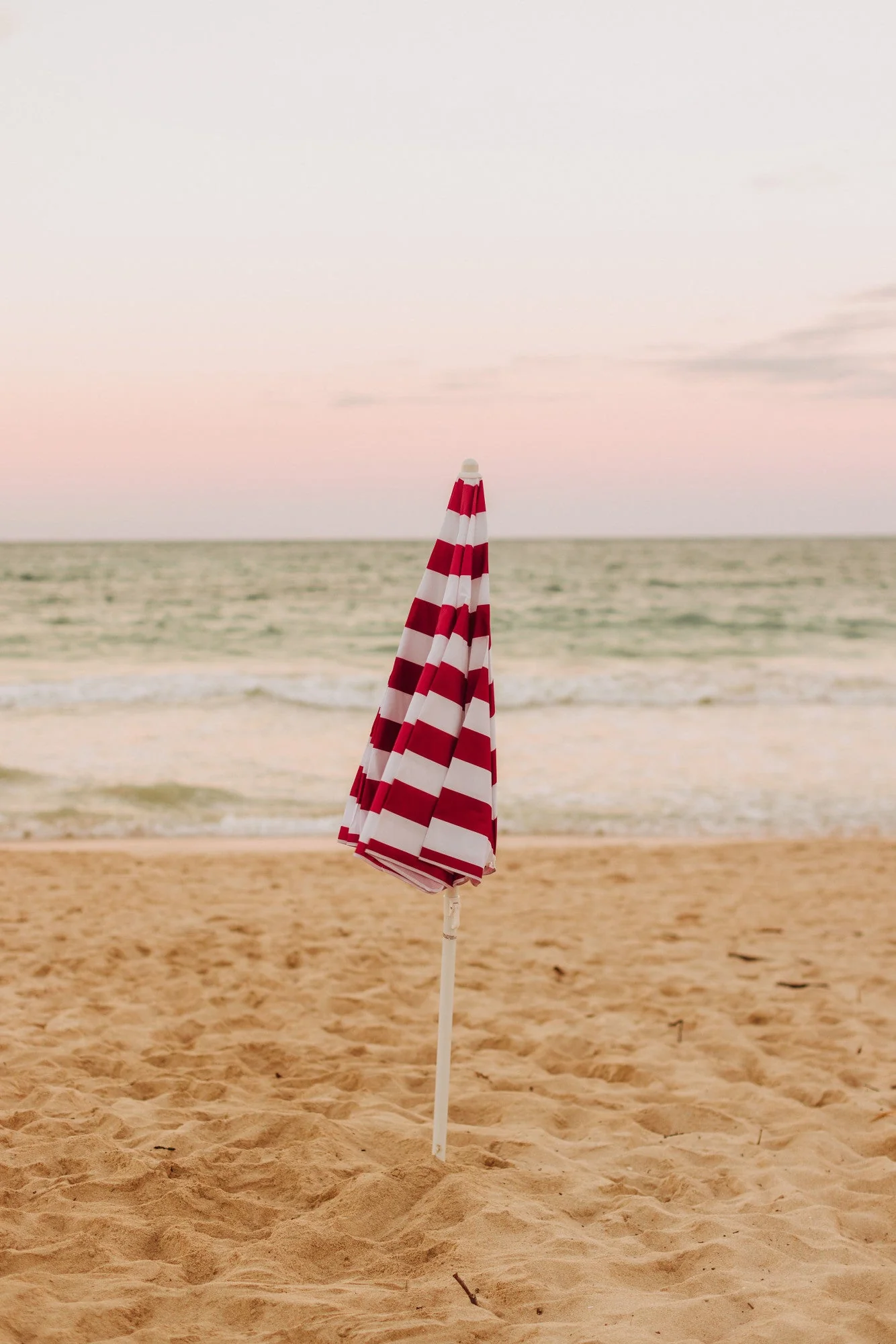 Picnic Time 5.5 Ft. Portable Beach Umbrella - Image 232