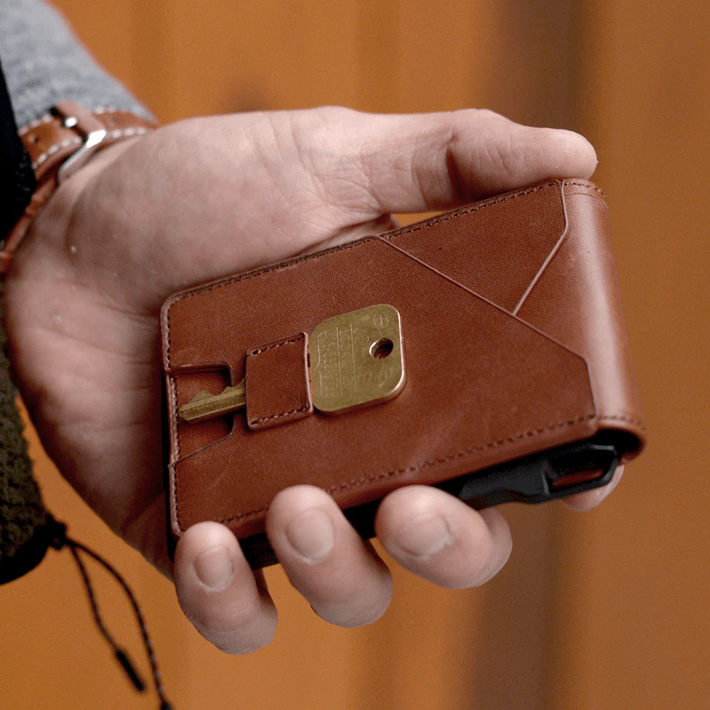 DANGO M1 MAVERICK™ BIFOLD WALLET - 4 POCKET BIFOLD LEATHER - Image 18