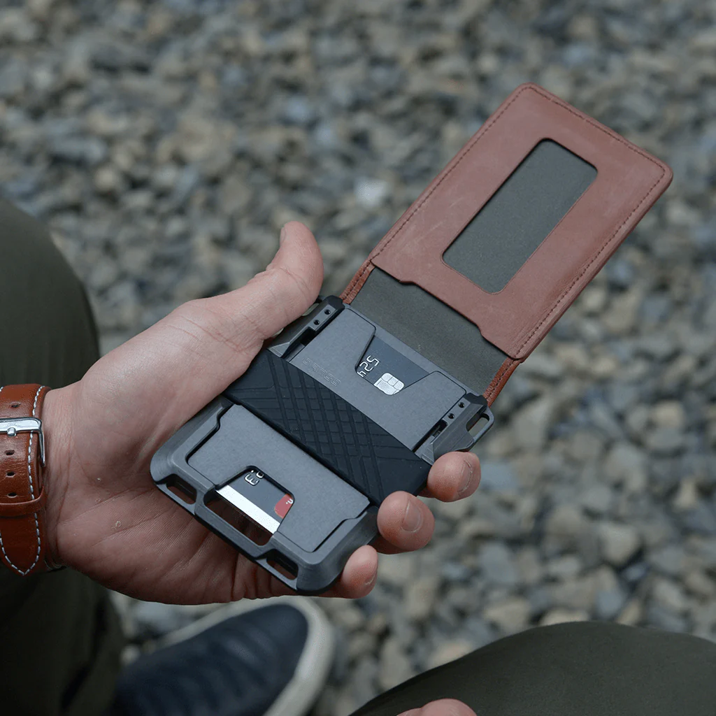 DANGO M1 MAVERICK™ BIFOLD WALLET - 4 POCKET BIFOLD LEATHER - Image 19